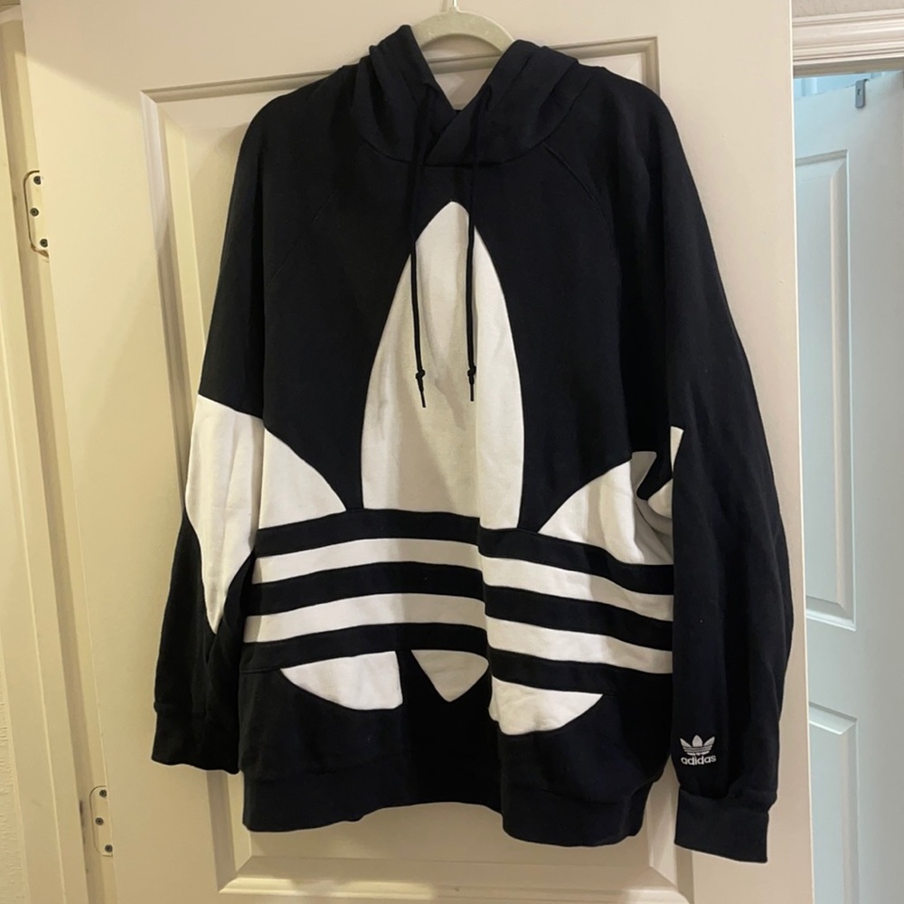 Adidas Sweatshirt